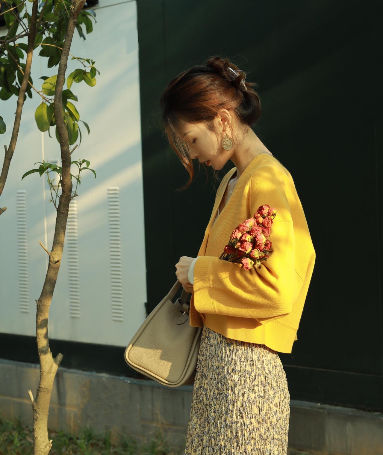 早春穿搭灵感使人的心情都明亮了起来