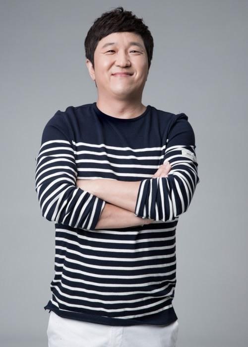 满怀痛苦却努力带来笑声,郑亨敦不安障碍恶化,主持综艺紧急叫停