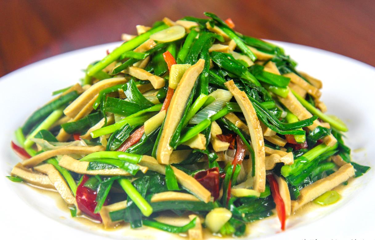 传统农家菜,韭菜炒香干,香气浓郁3分钟上桌的快菜__财经头条