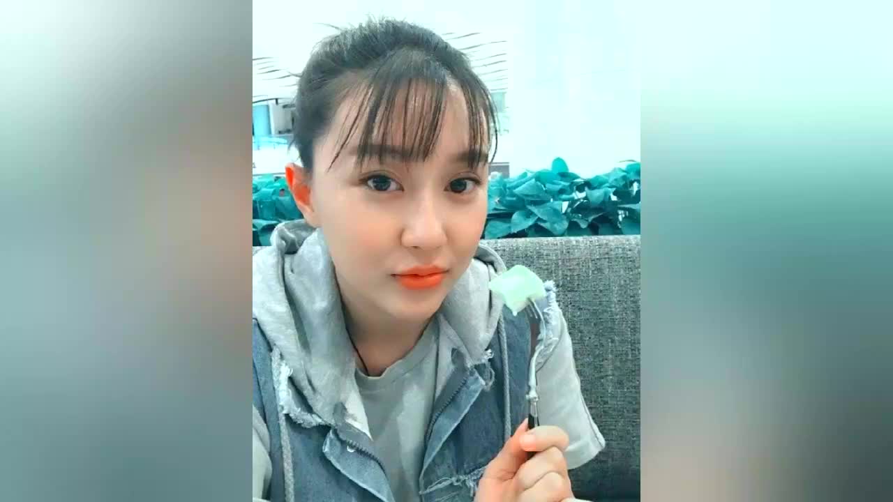 《乡村爱情》里的刘英近照曝光,生活中发福变胖,网友:变化大