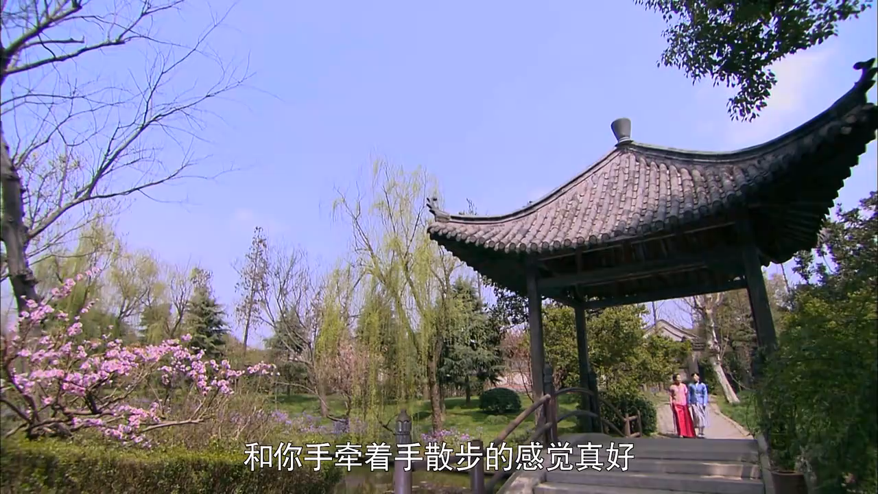 国色天香 妹妹说姐姐十四岁就是有名的调香师 所以她很小就崇拜 国色天香 妹妹说姐姐十四岁就是有名的调香师 所以她很小就崇拜
