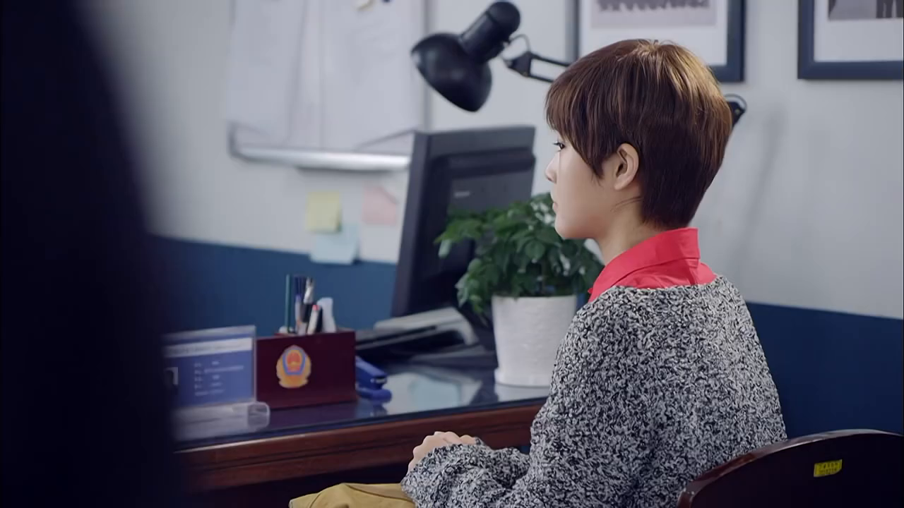 江城警事:张言和杨欢一起处理案子,怎料杨欢举动,张言脸红了