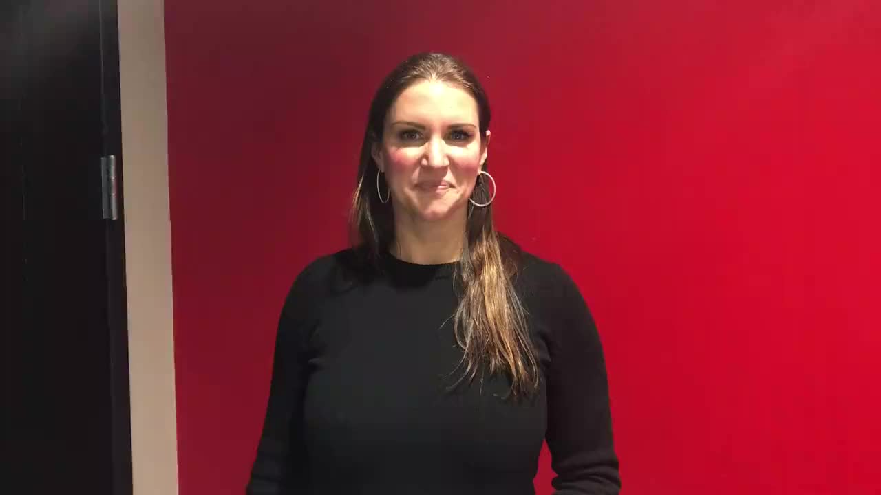 wwe大公主史黛芙妮回顾精彩的一年 祝中国粉丝新春愉快