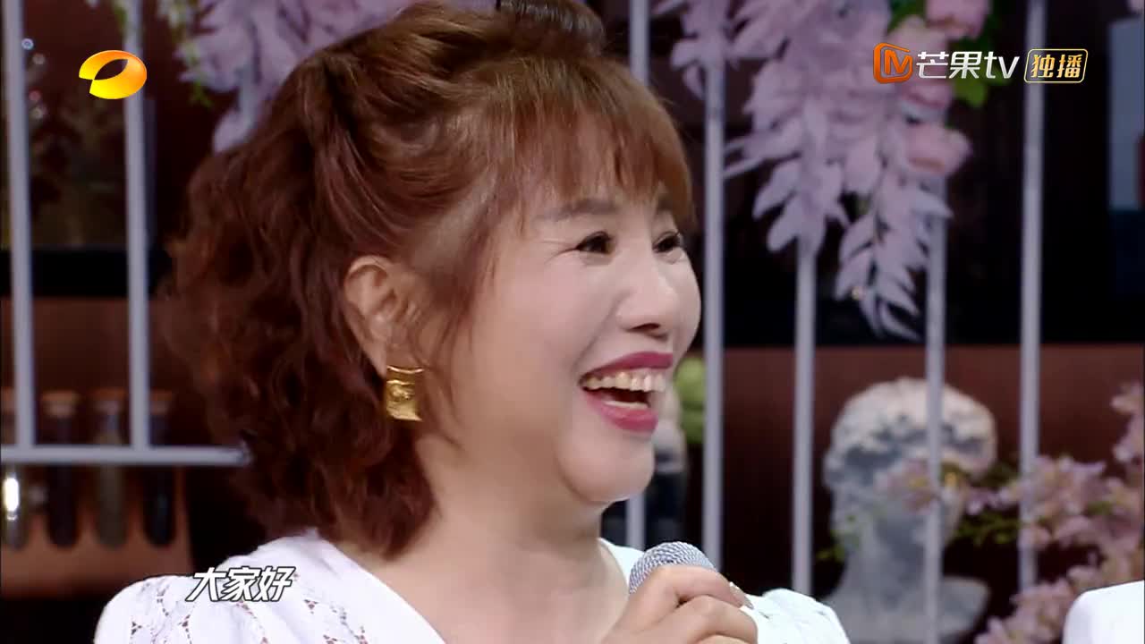 天天向上 2021 李雪琴妈妈想和王一博合影