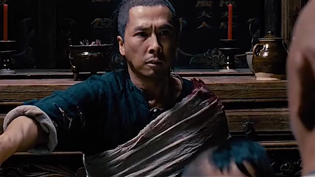 甄子丹打起老爹来,真是一点也不手软