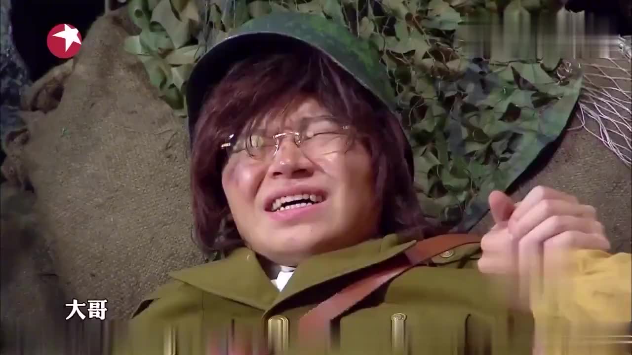 光是看宋小宝的脸都笑的不行,还整个名叫拖拉机,天哪肚子疼
