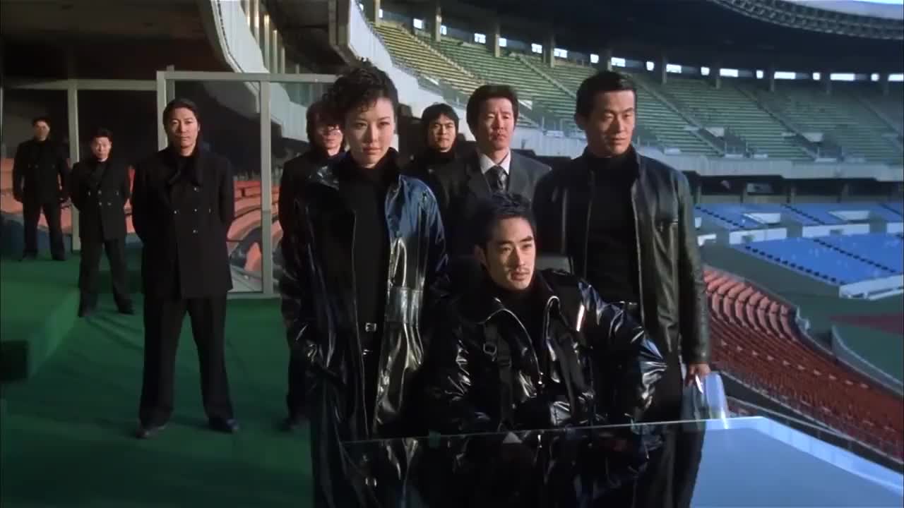 面临疫情高峰 为您推荐: 黑帮电影:警员卧底黑帮3年,黑帮老大当其兄弟