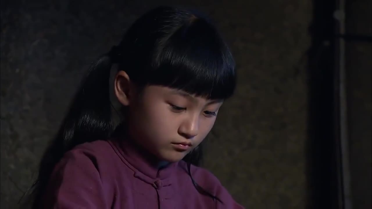 天涯赤子心:俩孩子想去找爸爸,不忍留下外婆,却被外婆听到