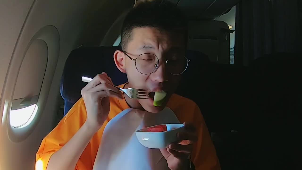 上海豪华邮轮之旅看见了非常壮观的海景鲤鱼ace的日常