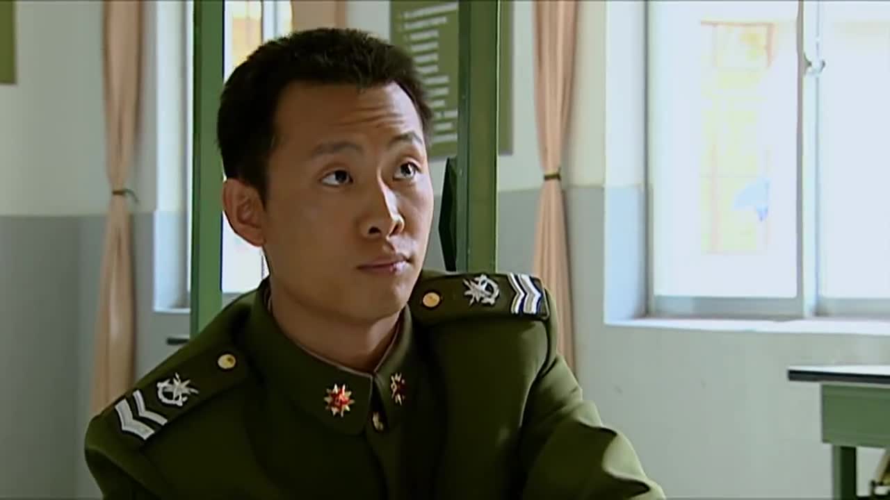 士兵突击史今给许三多讲自己的同桌这故事太深奥我都听不懂