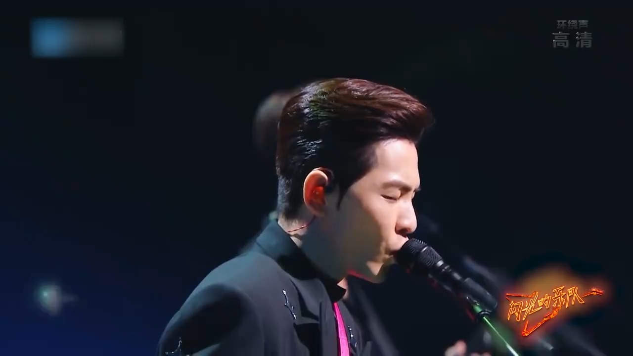 杨坤萧敬腾合唱《梦里花》，实力唱将堪称绝唱，惹人泪目丨乐队