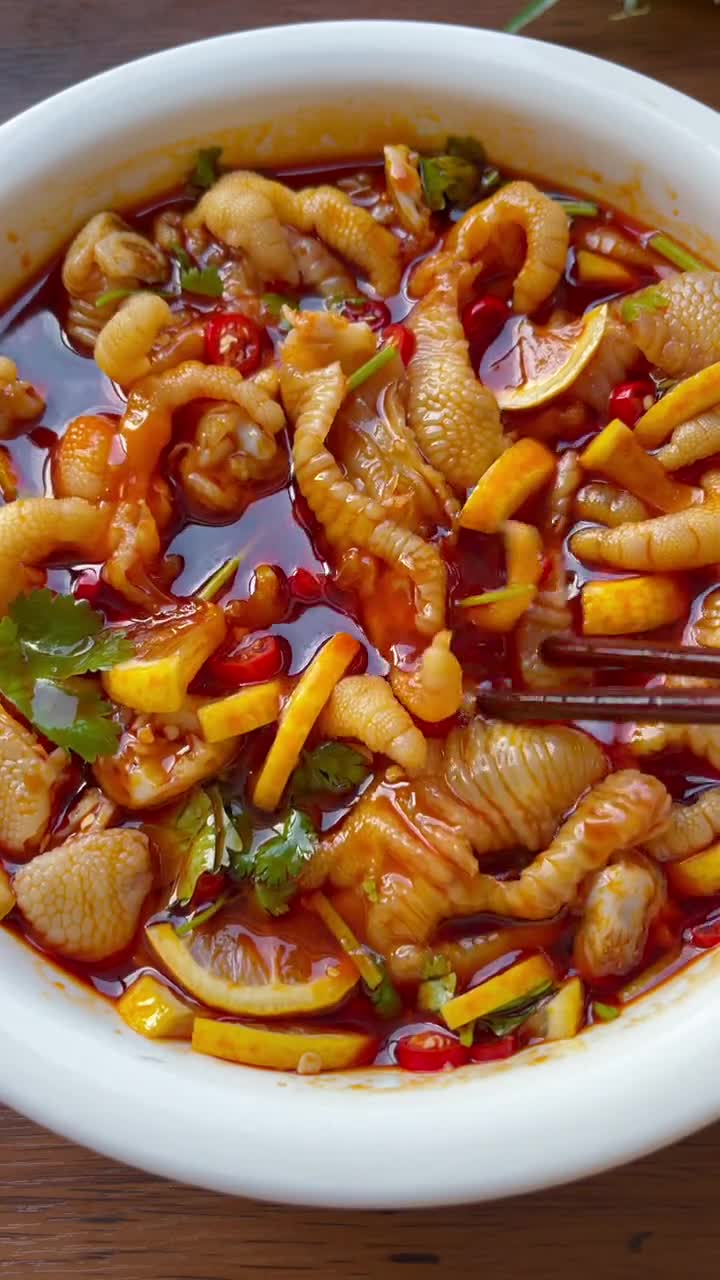 这样做的泰式柠檬鸡爪,酸辣开味,好吃到停不下来!