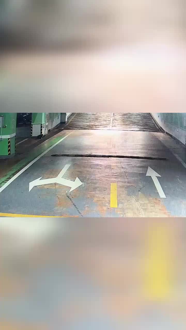 好家伙，要车主主动联系你，是要给车主洗车吗