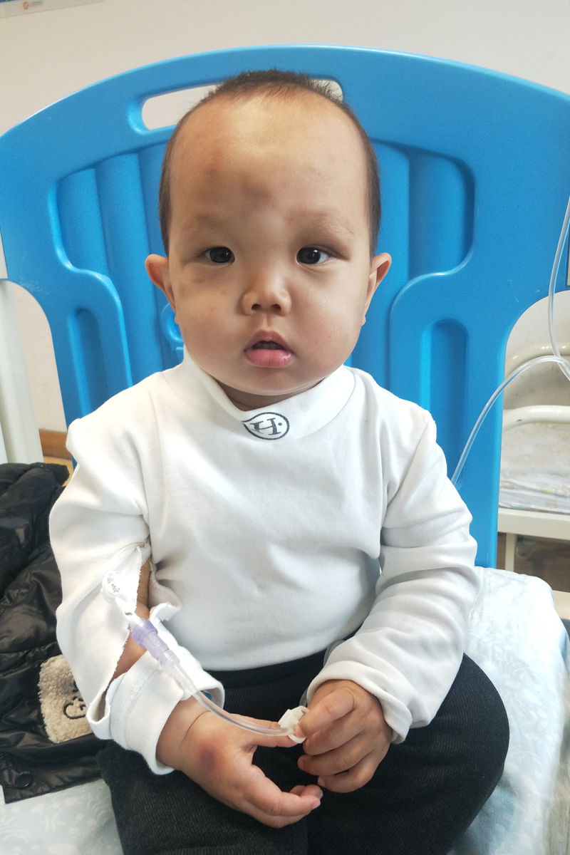 1岁半幼童患癌,爸爸在医院门口站一夜,说那是人生中的至暗时刻休闲区蓝鸢梦想 - Www.slyday.coM 1岁半幼童患癌,爸爸在医院门口站一夜,说那是人生中的至暗时刻休闲区蓝鸢梦想 - Www.slyday.coM