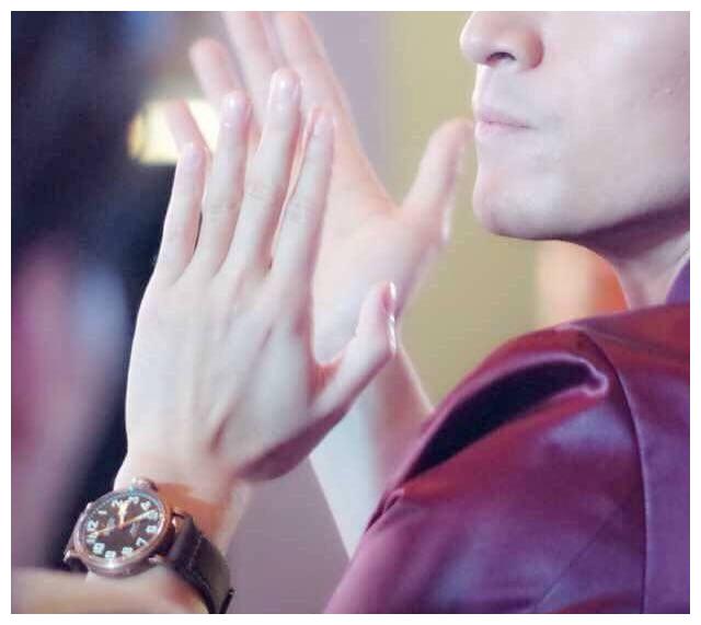 盘点娱乐圈中手超级好看的艺人,手控福利来啦,你最想牵哪一个