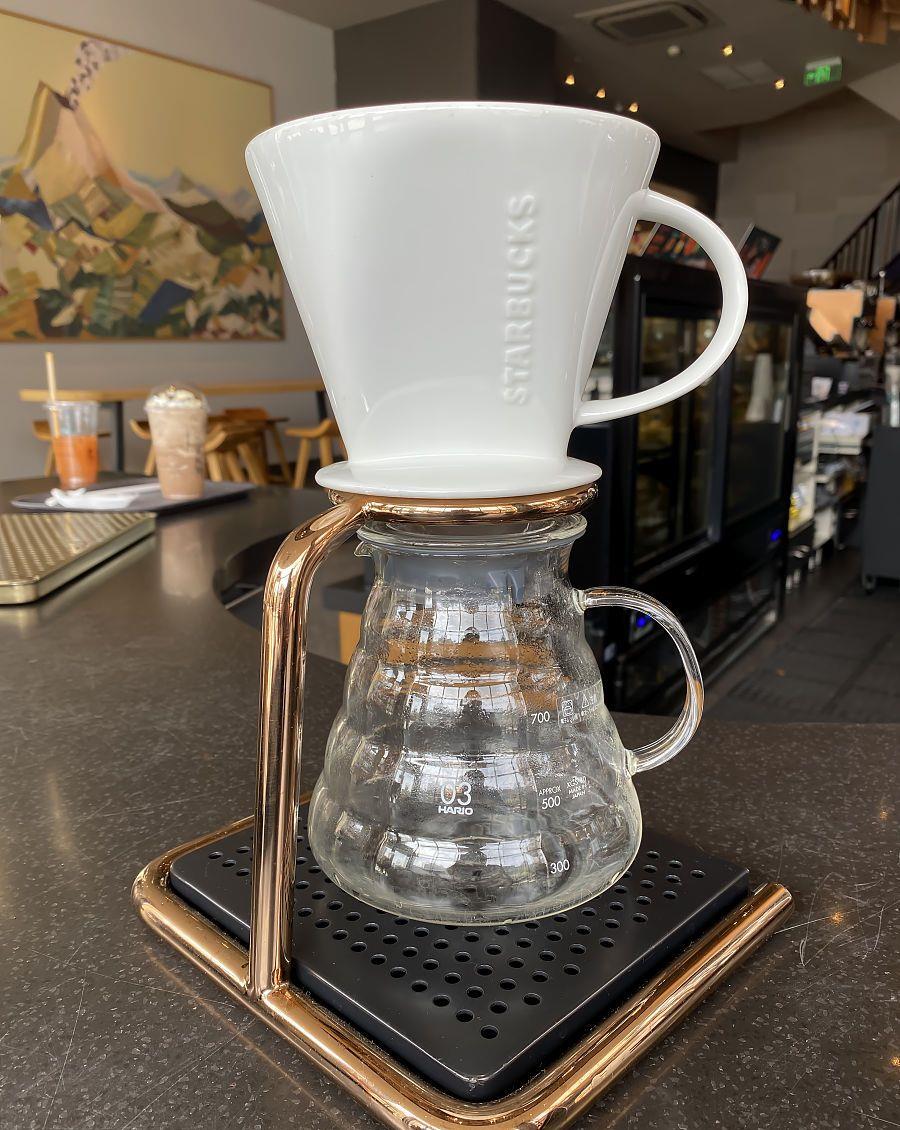 为什么星巴克如此青睐单孔扇形滤杯?单孔扇形滤杯的特点是什么?