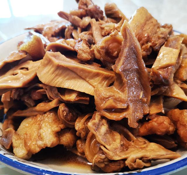 笋干烧肉,好吃下饭,滋味十足