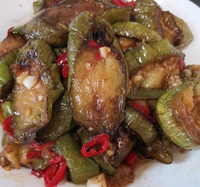 蒜辣煎茄子,蒜香甜辣,超级下饭