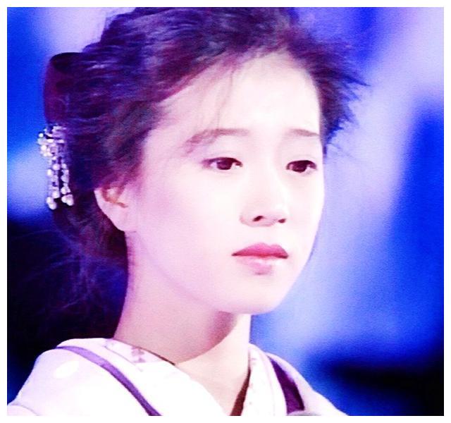 《倩女幽魂》时,心中对聂小倩一角的最钟爱人选亦是许冠杰把明菜写进