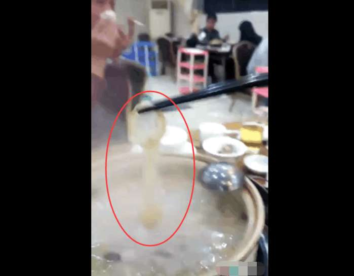 男子吃火锅不给钱, 从锅里捞出一个东西后老板倒赔2000休闲区蓝鸢梦想 - Www.slyday.coM 男子吃火锅不给钱, 从锅里捞出一个东西后老板倒赔2000休闲区蓝鸢梦想 - Www.slyday.coM