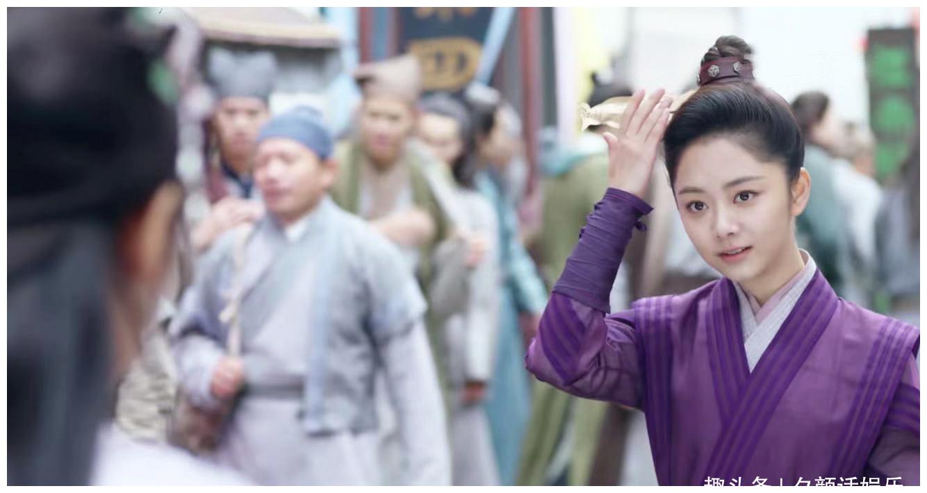 袁今夏,女扮男装的她特别帅气,这不,把我们陆大人的表妹都吸引过来了