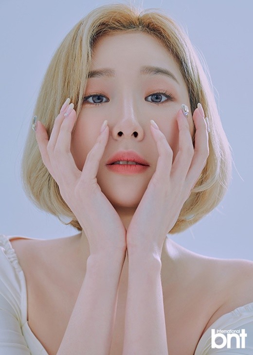 韩国女艺人徐贤淑最新杂志写真曝光