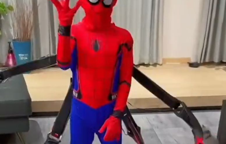 湖南身边事:老人水果掉一地9个孩子飞奔捡回休闲区蓝鸢梦想 - Www.slyday.coM 湖南身边事:老人水果掉一地9个孩子飞奔捡回休闲区蓝鸢梦想 - Www.slyday.coM