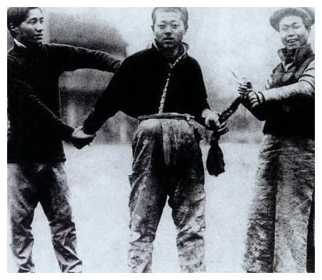 图5地主婆走路霸气侧漏,别把电视剧当历史看|胡适|地主婆|辜鸿铭_新浪