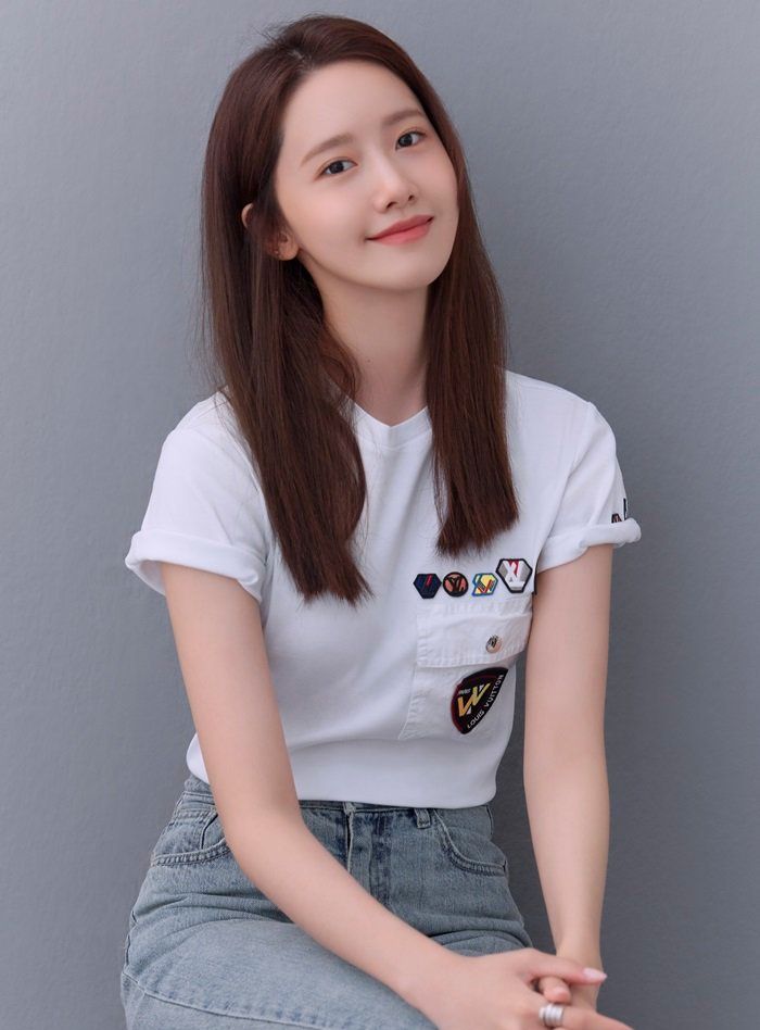 韩国神颜林允儿,不愧是韩国的国民女神,这样太美了.