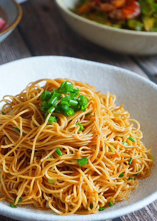 炒面用这油做太好吃了,简单又营养,老公吃了一大盘直呼不过瘾!