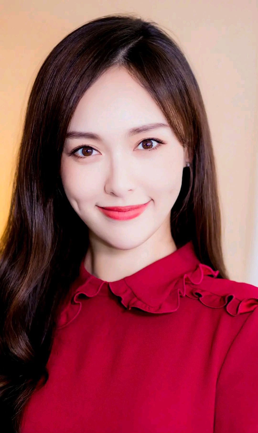 影视明星唐嫣写真合集:时尚优雅,楚楚动人!