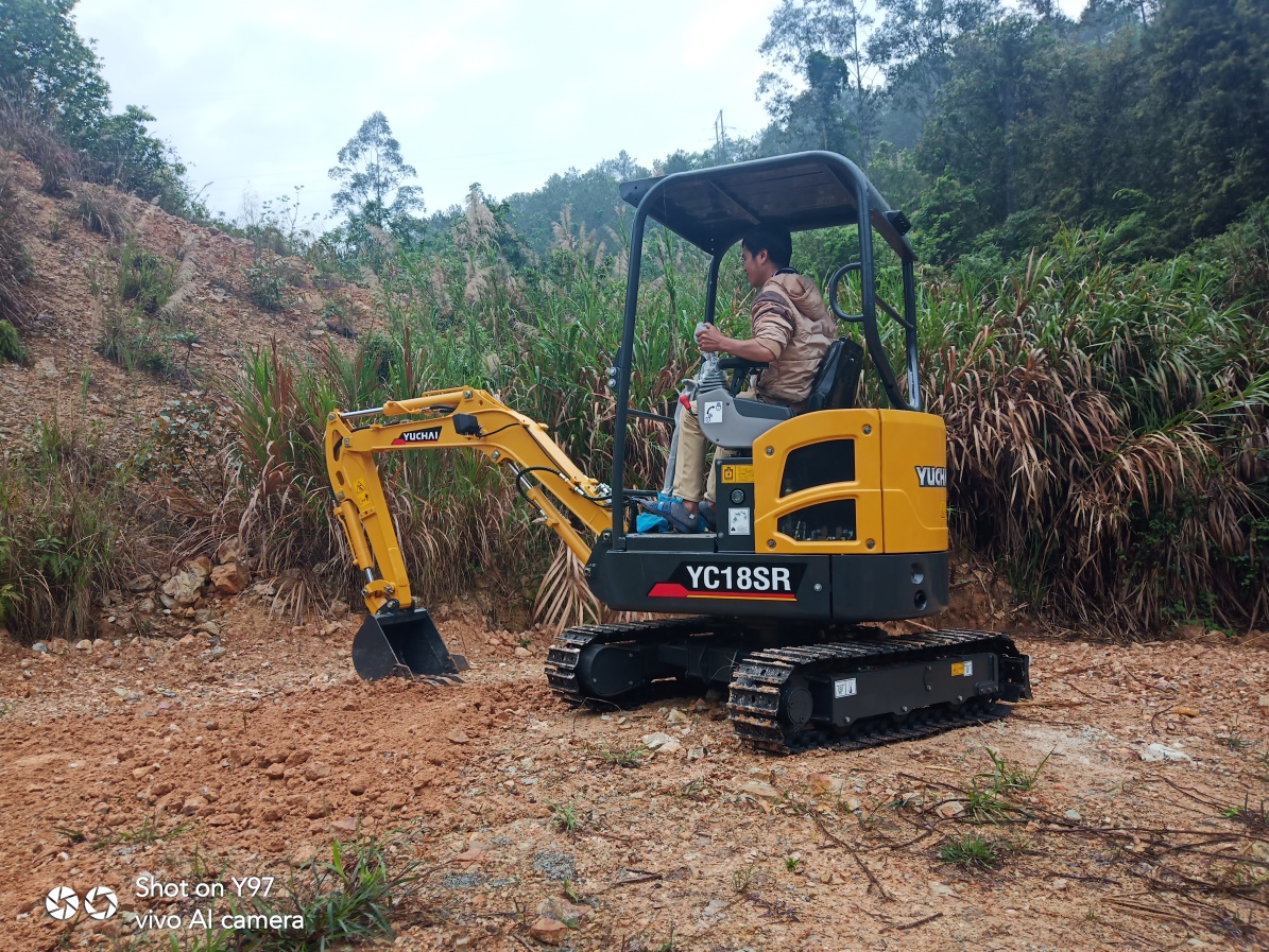 yc18sr挖掘机—土方项目