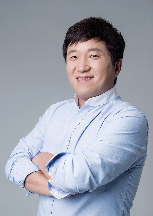 满怀痛苦却努力带来笑声,郑亨敦不安障碍恶化,主持综艺紧急叫停