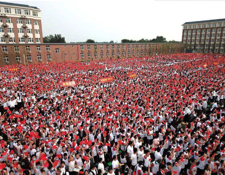编造衡水桃城中学老师猥亵学生图啥,造谣者为出名把自己整进去了休闲区蓝鸢梦想 - Www.slyday.coM 编造衡水桃城中学老师猥亵学生图啥,造谣者为出名把自己整进去了休闲区蓝鸢梦想 - Www.slyday.coM