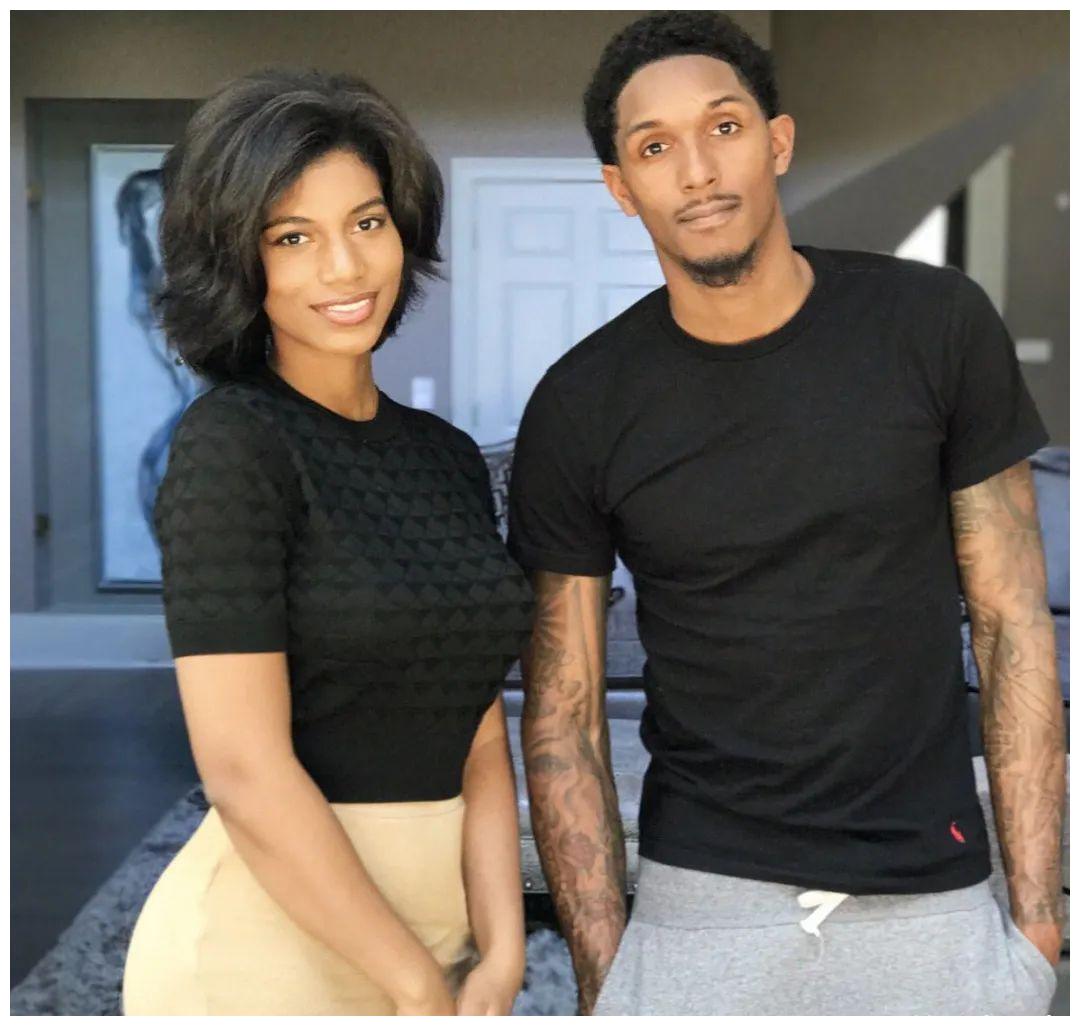 杰伦布朗,路威,塔图姆在内的多位球星做过采访taylor rooks在体育圈内