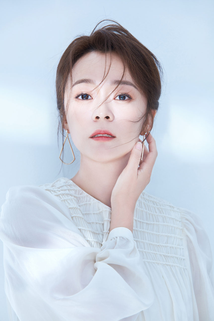实力演员王嘉霸屏大荧幕芙蓉渡你是最美双片热映