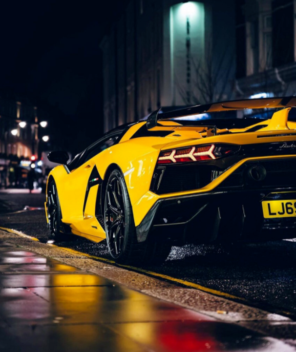 纽北最快量产车!拥有770匹马力的兰博基尼aventador svj实拍