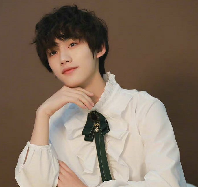 姐姐生女时代少年团丁程鑫晒出外甥女萌照宣布再次当舅舅