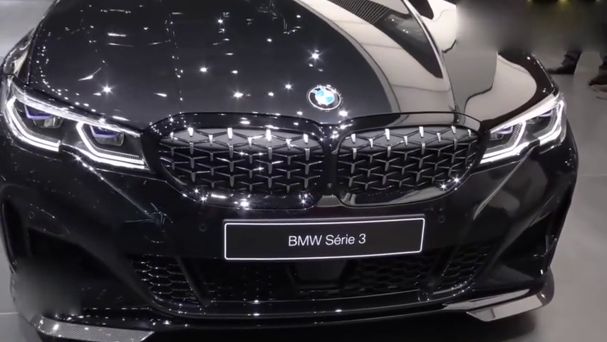 00:00 01:13 01:13 为您推荐: 2020款宝马330i,新车外部高清实拍,这