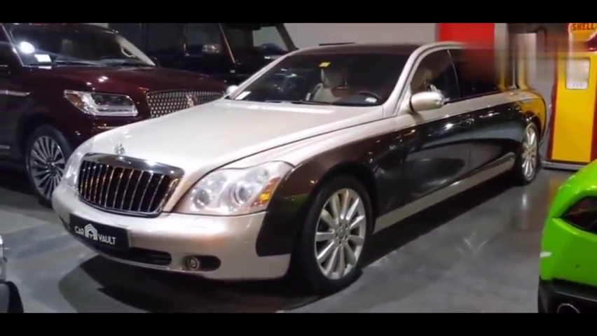 1200万的迈巴赫62s加长版,打开车门坐进后排才是奢华的开始!