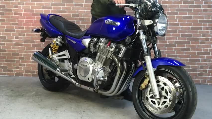 很强悍吗这辆川崎四缸250 为您推荐: 原装雅马哈声浪,好车声音更好!