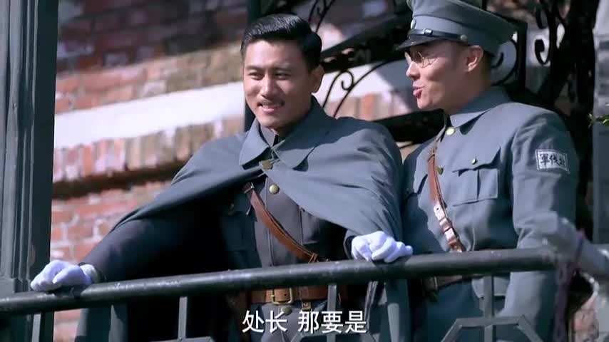 怒放:男子拦住赵关克,赵关克不惯着他,一巴掌给他打地上