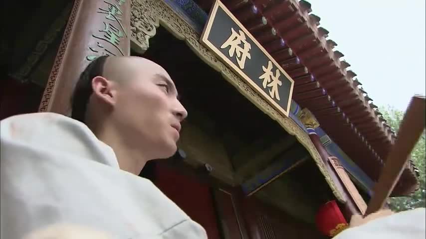 为您推荐: 御前四宝:林天宝做的诗真是"千古绝唱",众人听了狂吐口水!