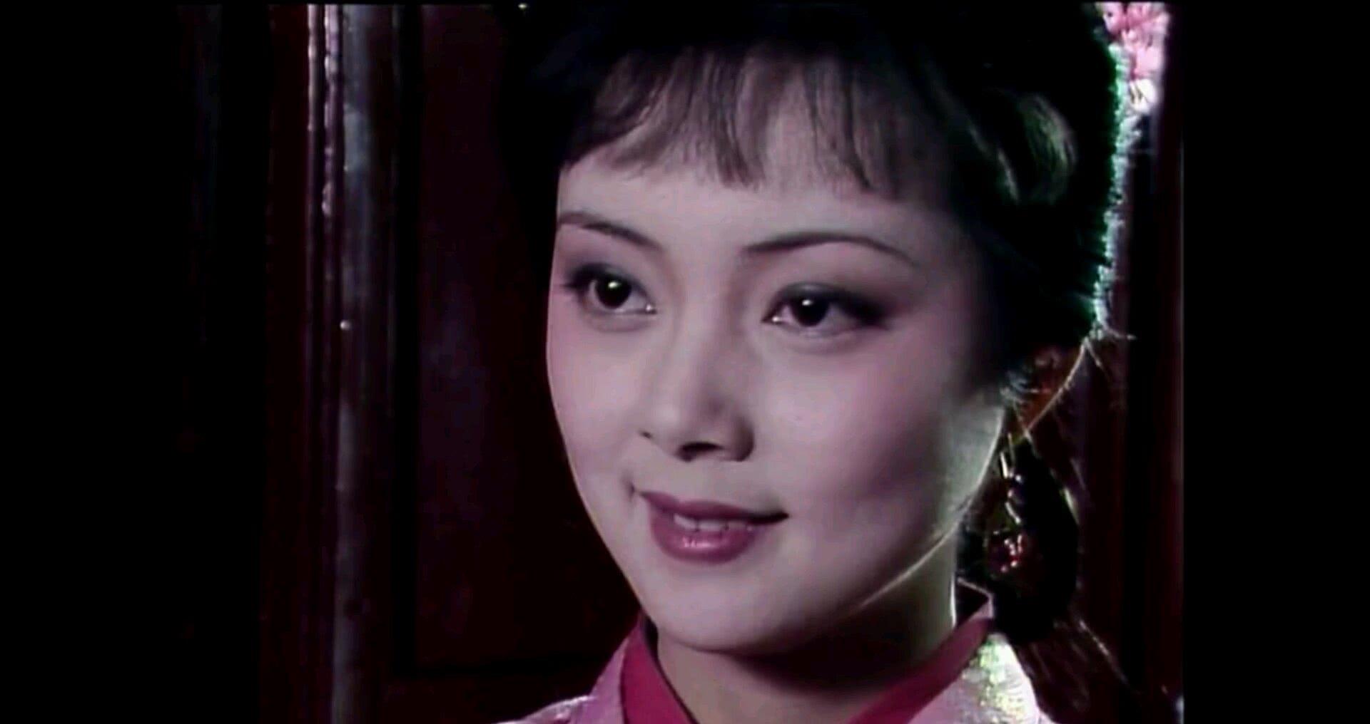 为什么说金钏是替宝钗死的?王夫人的关系更大!