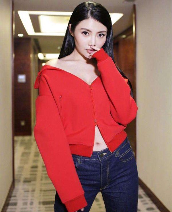 盘点明星美女露脐装,谁最漂亮,大家最喜欢谁?