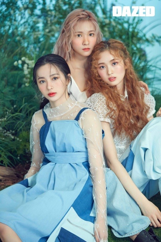 韩国女团cherry bullet最新杂志写真曝光