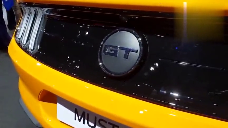 福特野马gtcoupe实拍