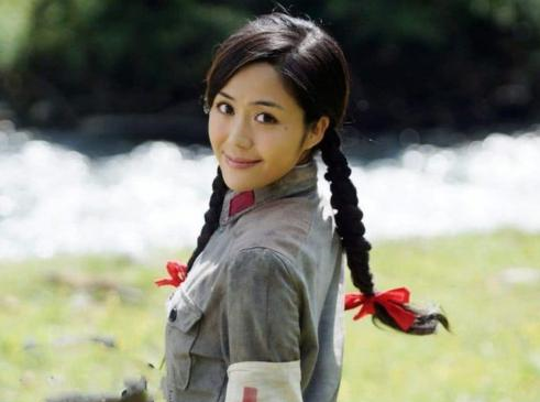 开国少将受伤住院，见女护士很眼熟，一问才知是分别了两年的妻子休闲区蓝鸢梦想 - Www.slyday.coM