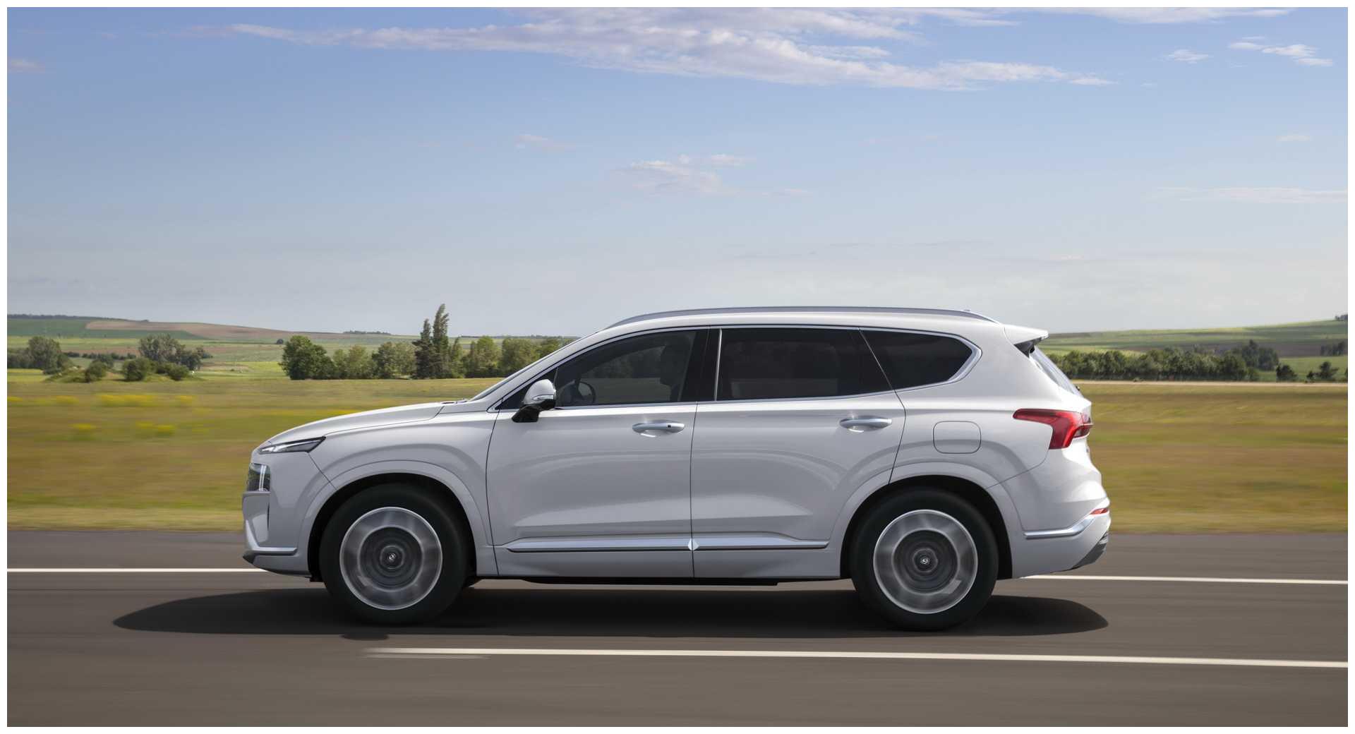 2021款现代胜达前脸设计夸张,内饰设计比老款更有档次