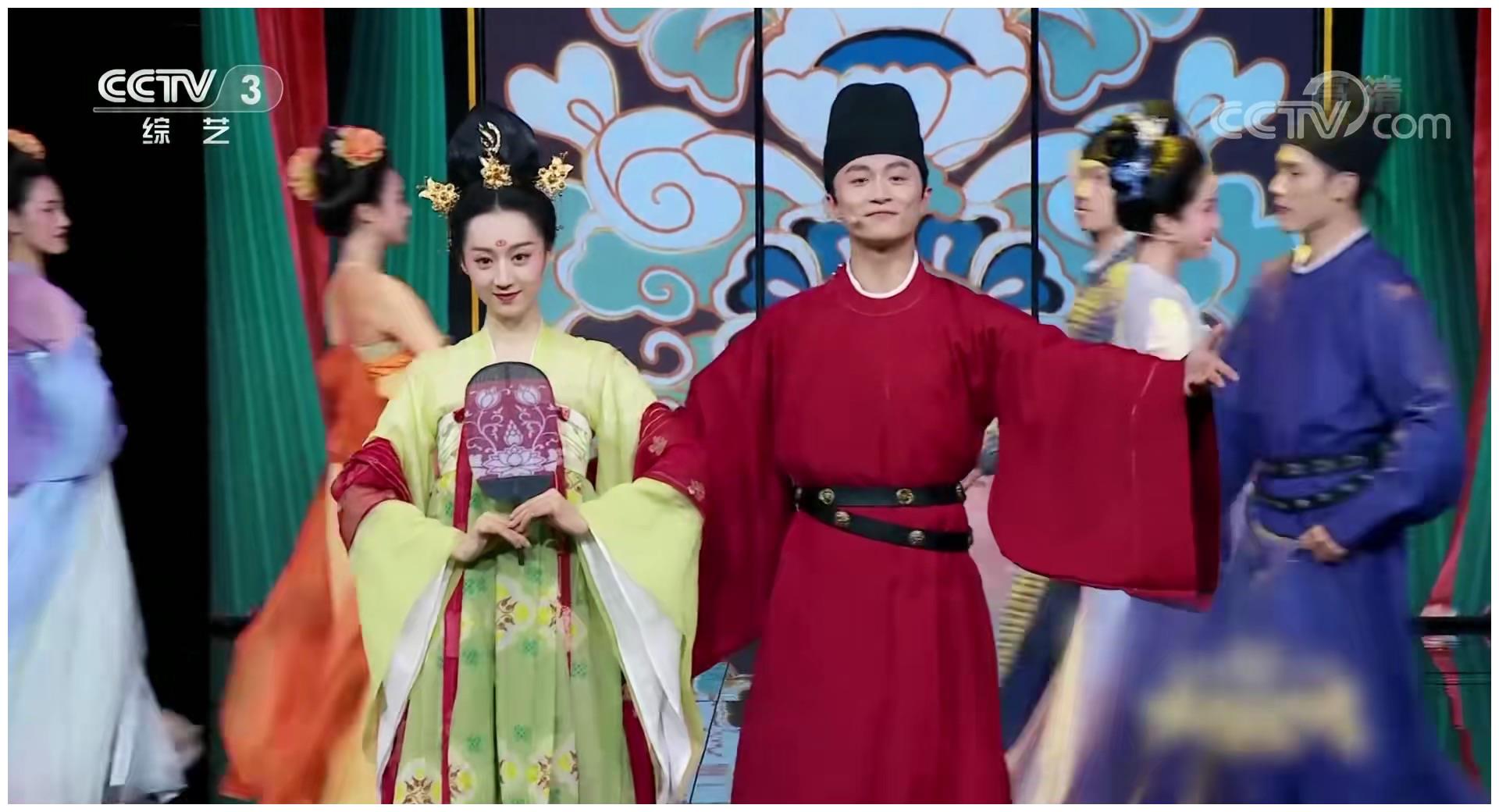 央视又出神仙综艺了衣尚中国演绎绝美中国传统服饰靓呆啦
